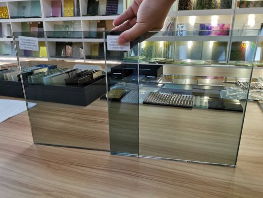 O para-brisa exterior Pvb à prova de som laminou o vidro de segurança