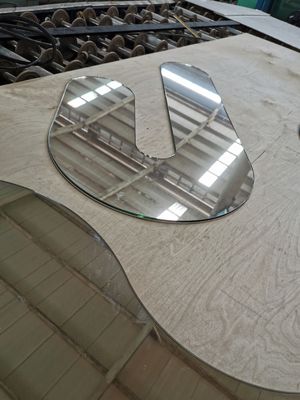 O CNC Scratchproof processou os painéis de vidro padrão de 2440x5000mm