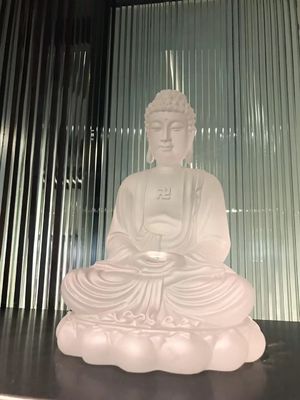 Buda de cinzeladura tradicional decorativa Liu Li Glass Art