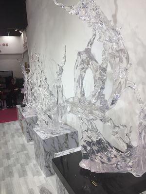 A decoração Artisitc do escritório procura água com varinha de rabdomante anunciou Crystal Acrylic Glass