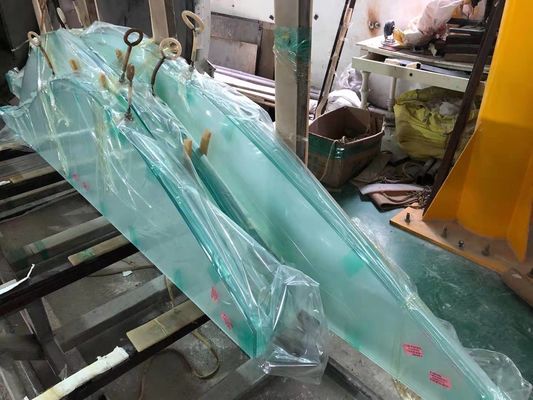 A separação decorativa endurecida laminou o vidro dado forma irregular